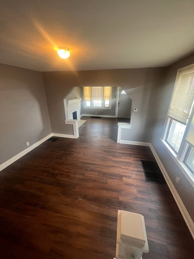 Photo - 287-289 N Burgess Ave Unit 287