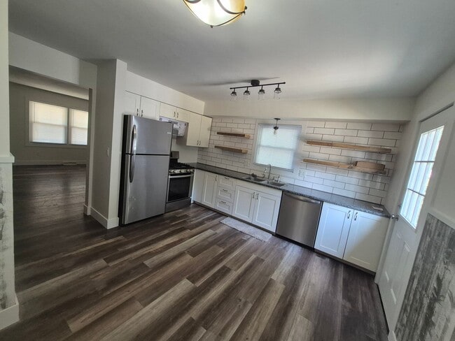 Photo - 4220-4226 Wilson Ave SW