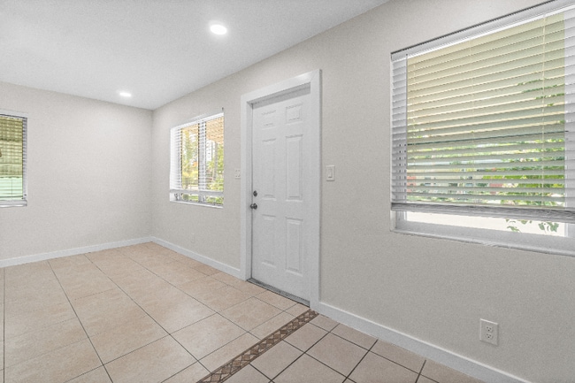 Photo - 1790 Redbank Rd