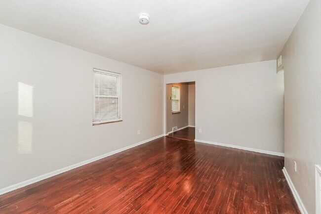 Photo - 20231 Crystal Ave Unit 1