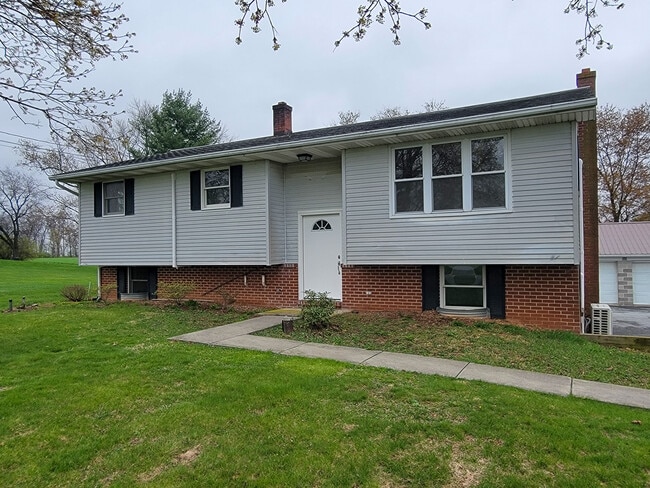 Photo - 1306 Breneman Rd