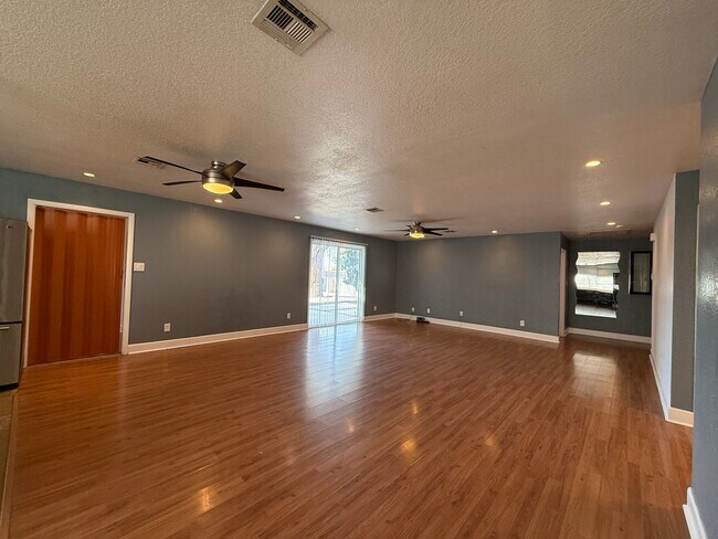 Photo - 3035 W 11th Ln