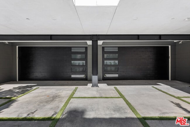 Photo - 849 N Alta Vista Blvd Unit 1