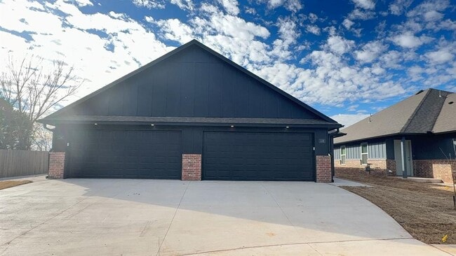 Photo - 1102 NW 113th St