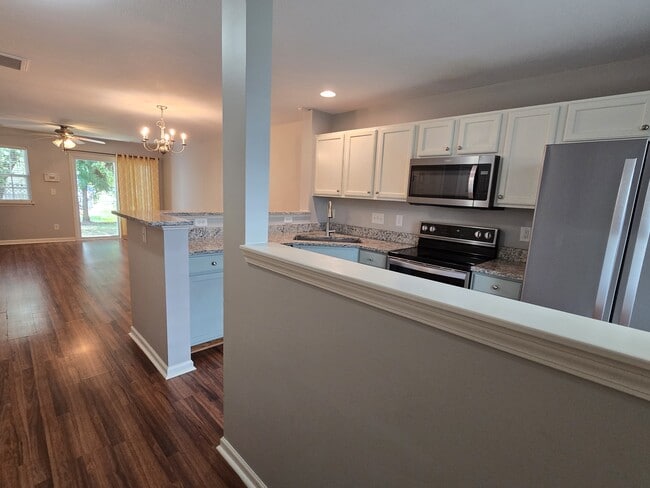Photo - 608 Grasswren Way