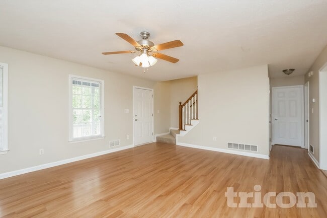 16 Little John Way