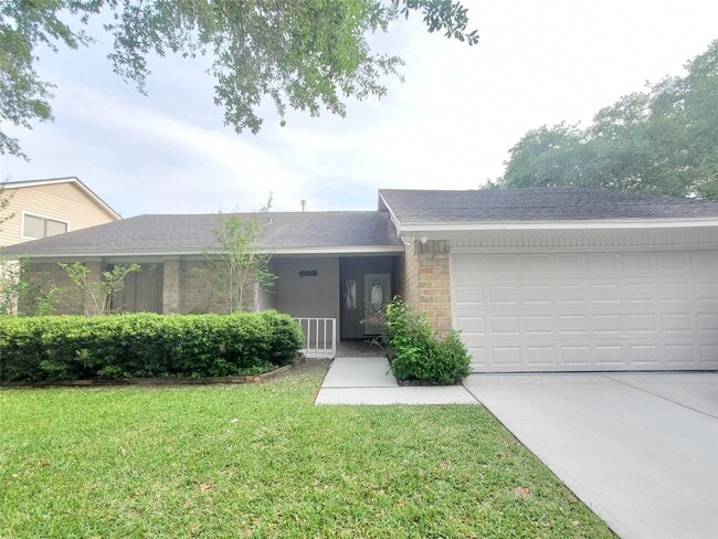 Photo - 3002 Frontier Dr