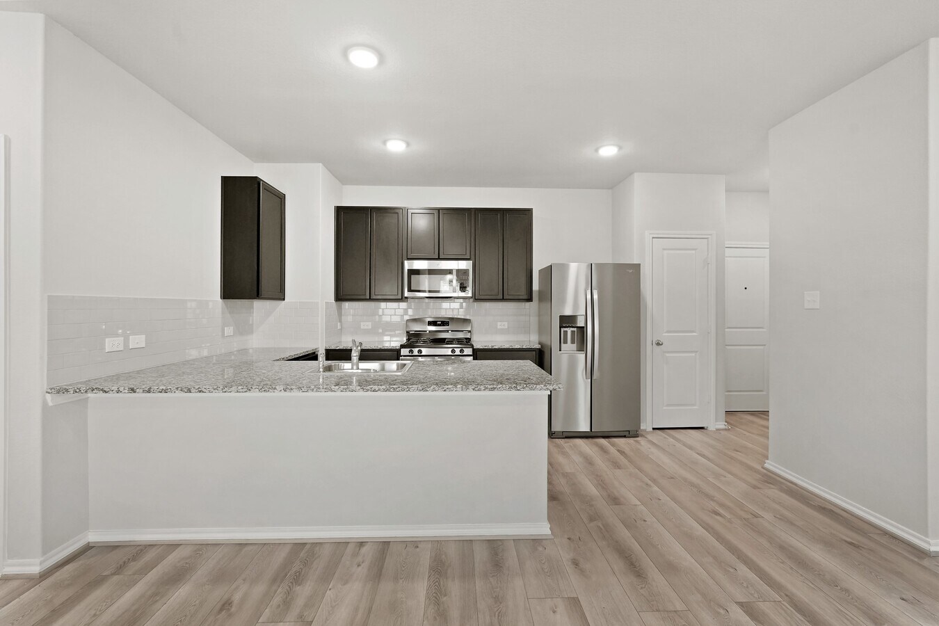 Photo - 1407 Acorn Mdw St