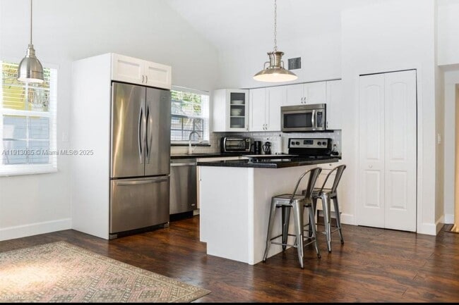 Photo - 7611 Abbott Ave