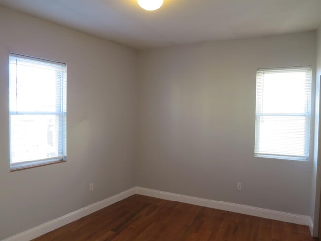 Photo - 360 Somerville Ave Unidad 3