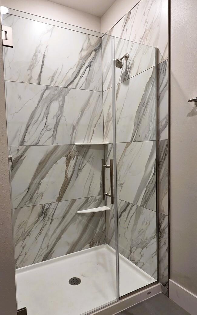 Shower - Flats at 44 North