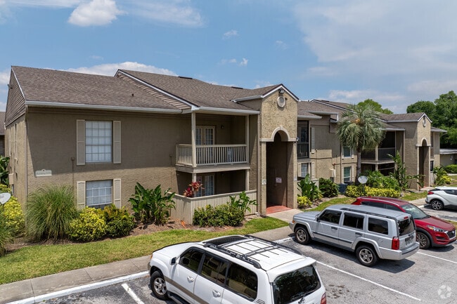 305 Wymore RD Altamonte Springs, FL 32714 - Serravella At Spring Valley