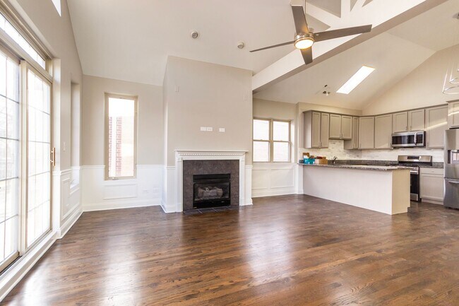 Photo - South Shore Stunner – 1,700 SQ FT, Master ... Rental