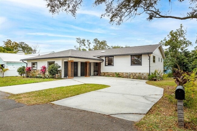 Photo - 12756 Poinsettia Ave
