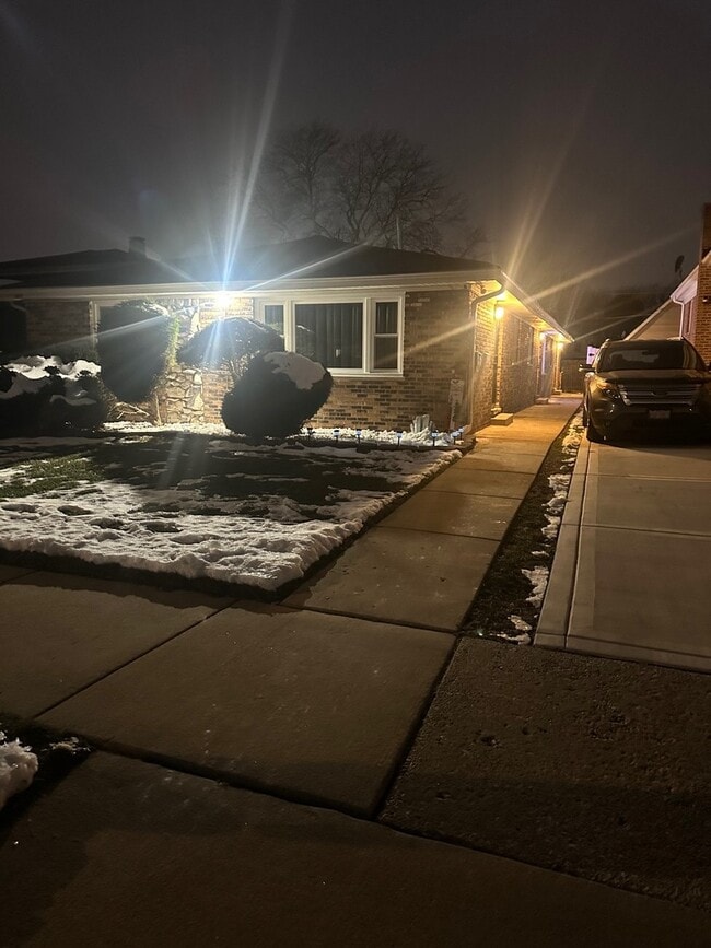 Photo - 380 Mackinaw Ave