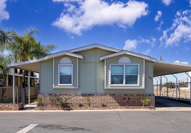 Building Photo - 16860 Slover Ave Rental