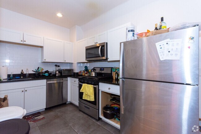 Building Photo - 9/1 Packard's Corner 4BR w/updated kitchen... Rental