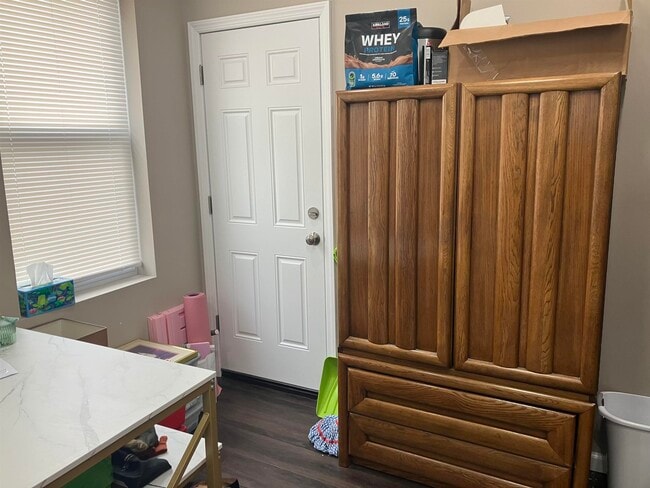 Photo - 124 W 27th St Unit 2