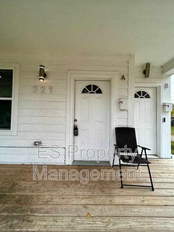 Photo - 321 N Kealing Ave