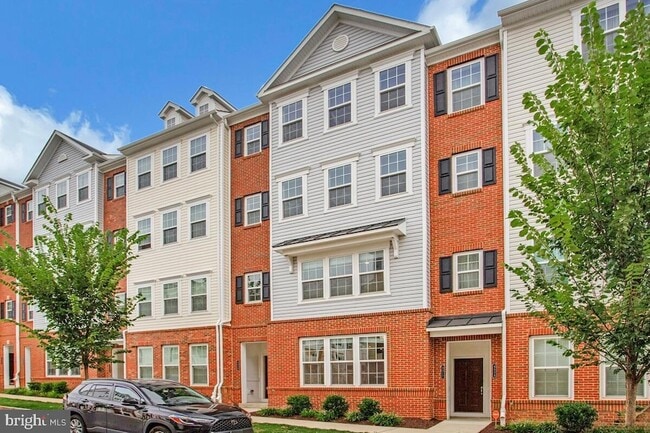 Photo - 4515 Reaney Ln