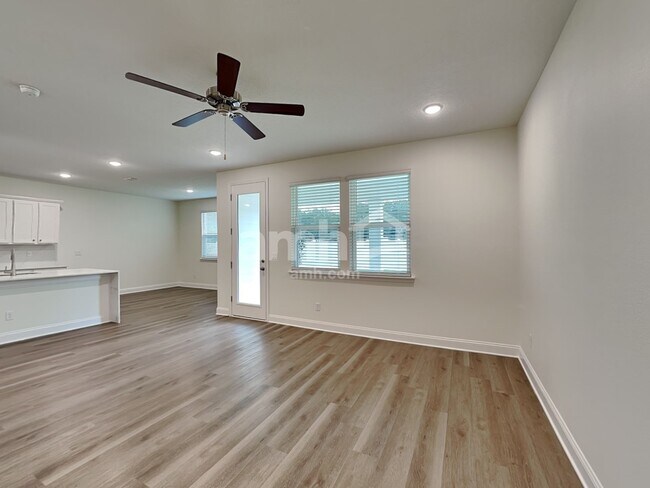 Photo - 11655 Hillside Dr