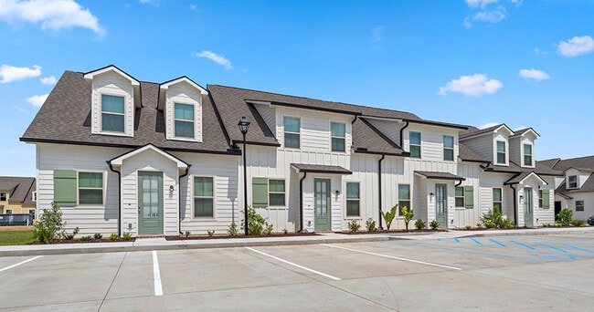 Arabella at Dutchtown Townhomes - Arabella at Dutchtown Townhomes