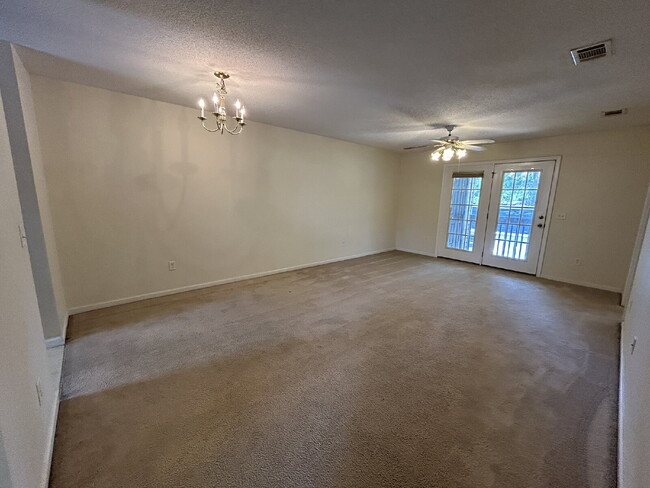 Photo - Apartment For Rent Unit 321