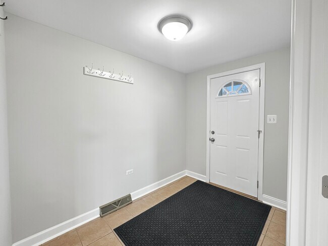 Photo - 3135 Chicago Rd