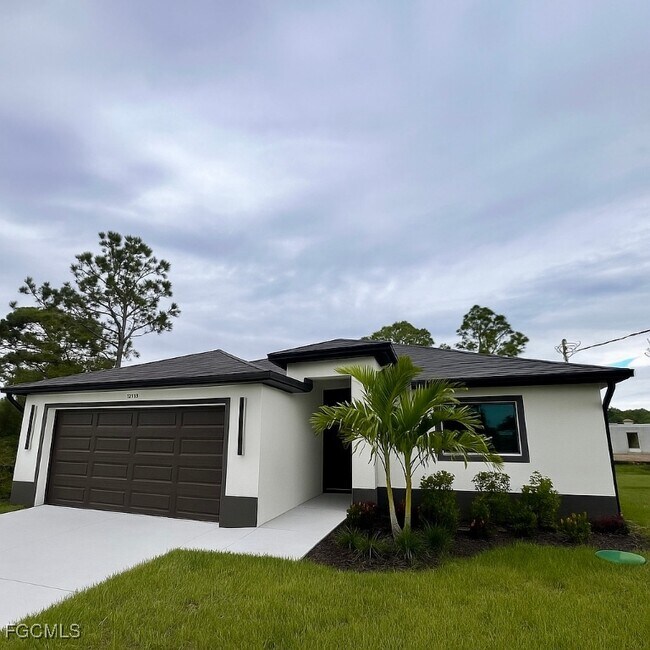 Photo - 3208 66th St W