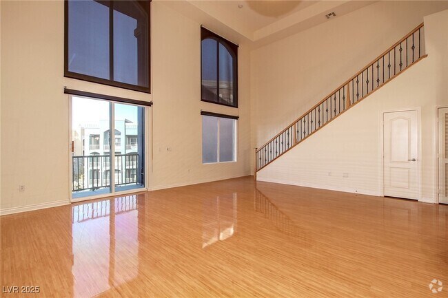 Building Photo - 62 E Serene Ave Unit 407 Rental