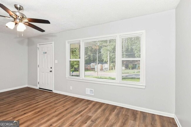 Photo - 1598 San Gabriel Ave