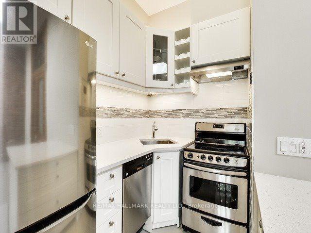 Photo - 201 Seaton St