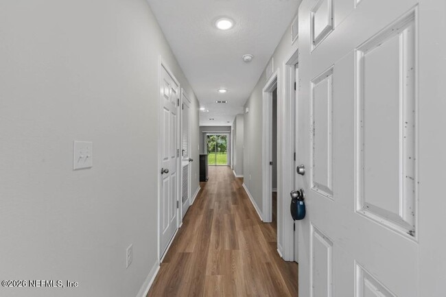 Photo - 129 Wellwood Ln