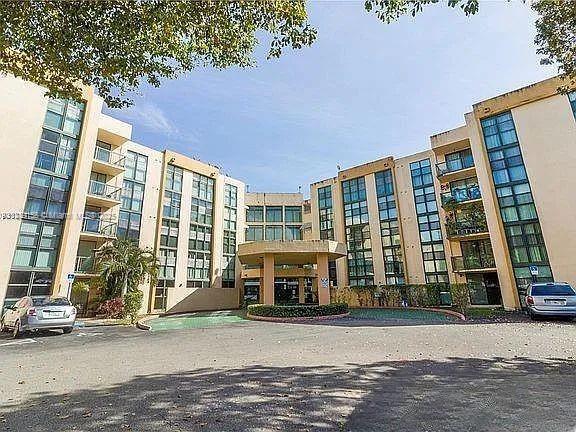 Photo - 11750 SW 18th St Unit 311-1