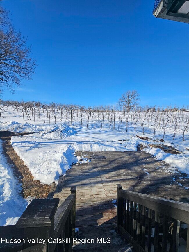 Photo - 798 Lattintown Rd