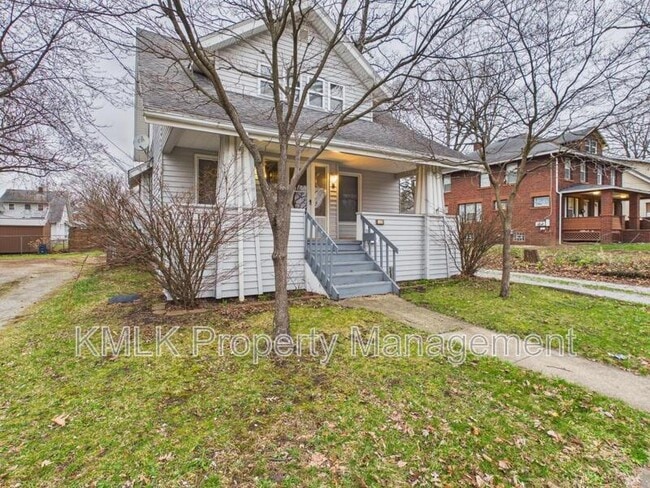 Photo - 1159 Carey Ave