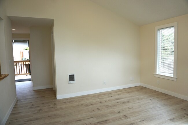 Front room - 7218 NE 16th Ave Unit 802