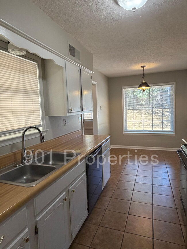 5674 Montpelier Dr