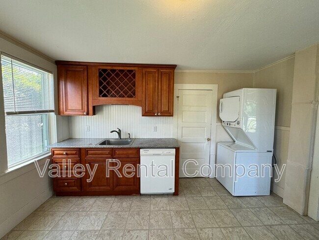 Photo - 46 Old Amherst Rd