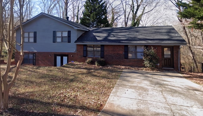 Building Photo - 1120 Sweetwater Cir Unit 1120