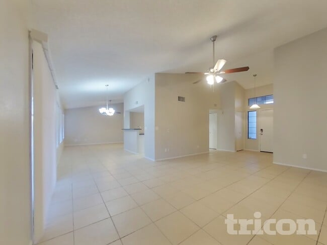 Photo - 7631 W Cheryl Dr