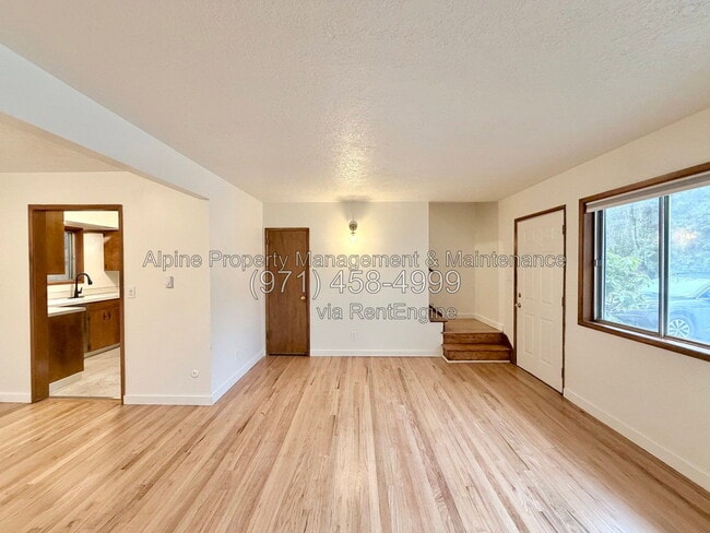 7030 SW Canyon Crest Dr Unit 7