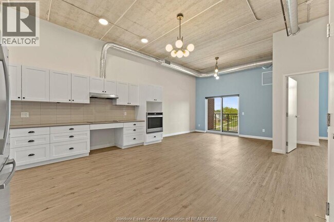 Photo - 3160 Meadowbrook Ln Unit 305
