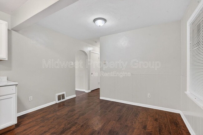 Photo - 224 S Harvey Ave