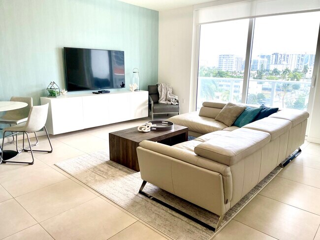 Photo - 401 N Birch Rd Condo Unit 611