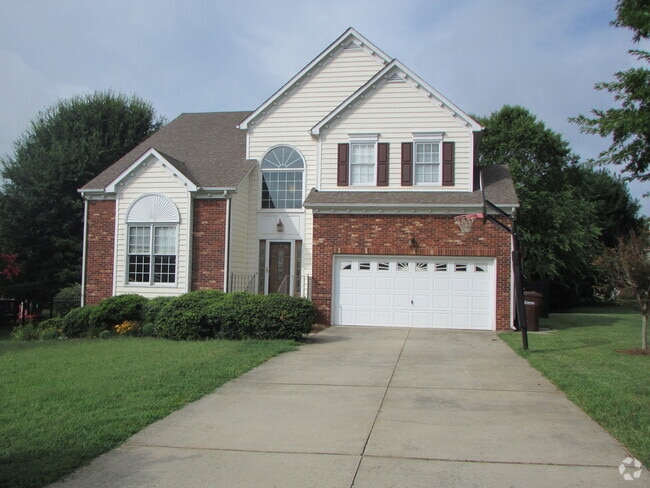 Building Photo - Oak Valley Golf Community in Advance, NC w... Rental