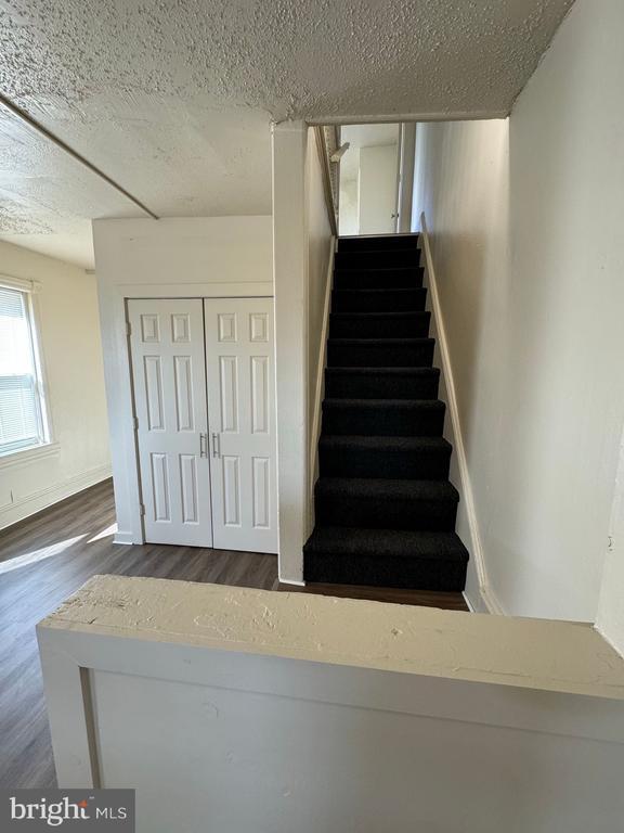 Photo - 620 W 2nd St