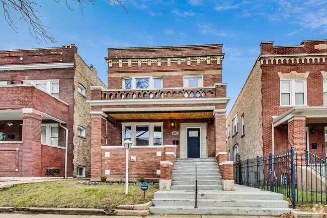 Building Photo - 7932 S Peoria St Rental