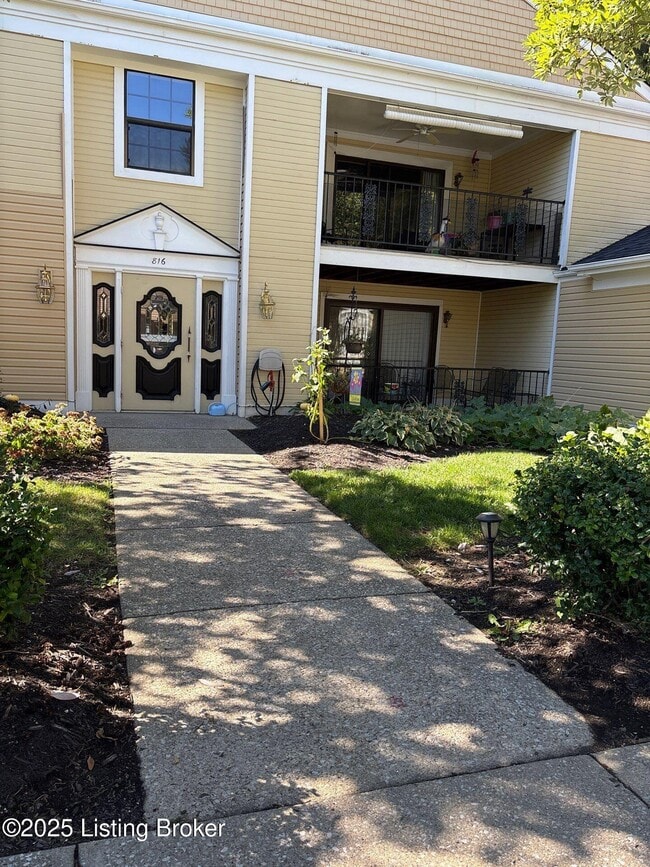 Building Photo - 816 Washburn Ave Unit APT 16