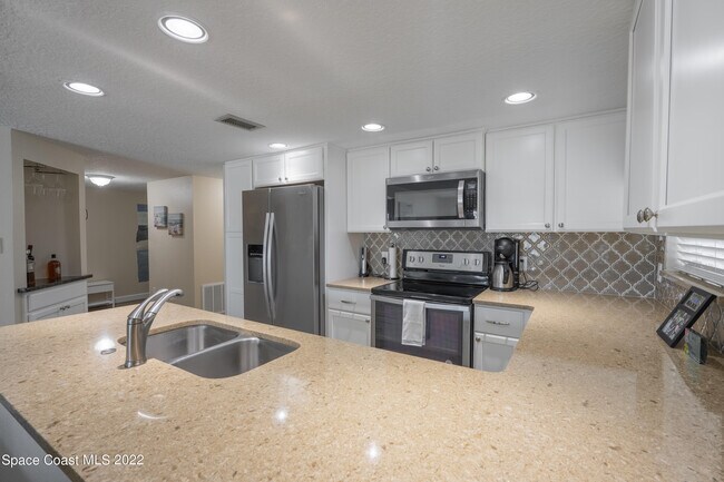 Photo - 4800 Ocean Beach Blvd Unit 215